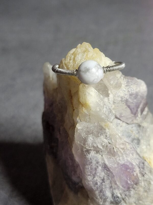 Bague Isis en pierre naturelle