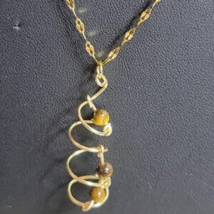 Pendentif Tornade en pierres naturelles