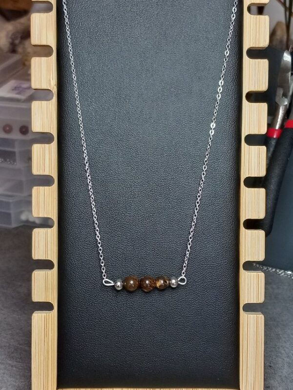 Collier Médusa en pierres naturelles