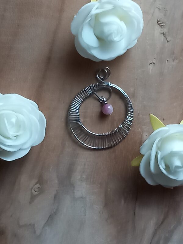 Pendentif Anna en pierres naturelle